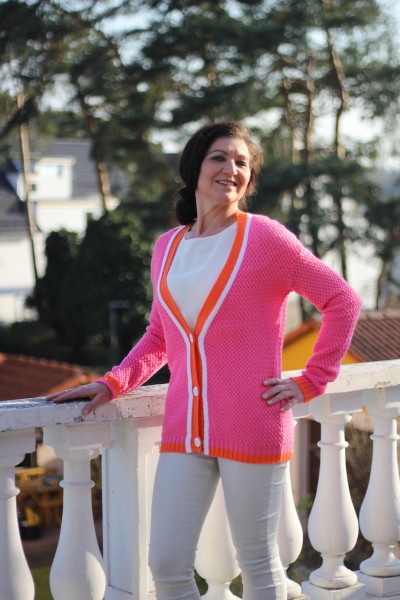 farbenfrohe Sommerjacke in der Trendfarbe pink/orange/weiß in ONE SIZE