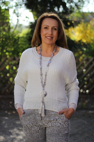 leichter Pullover in grau mit Rundhals in Größe S/M