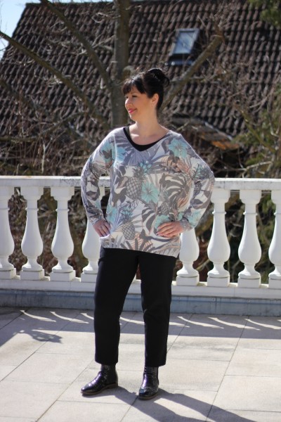 grauer V-Ausschnitt Pullover mit Exotic ´Ananans´ ONE SIZE