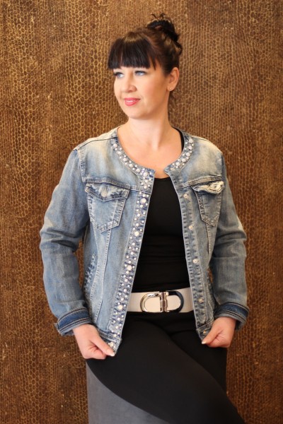 Jeans-Jacke mit Perlen und Glitzerapplikationen