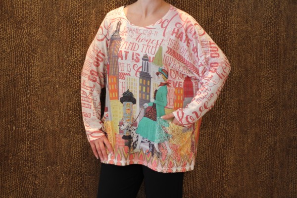 Pullover in fuchsia mit modernen Druck Größe Oversize