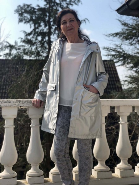 Parka mit Kapuze in silber