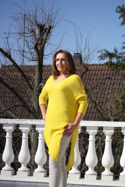 Oversize-Pulli in gelb mit groben Strickmuster in lang