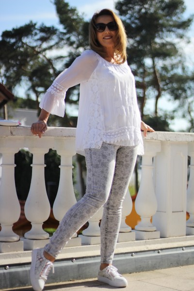 Blue Monkey Jeans ´LAURA´ in grau mit Paillettenrand an den Taschen