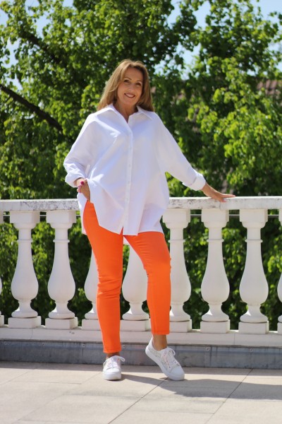 klassisches weißes Hemd in Größe 46-48