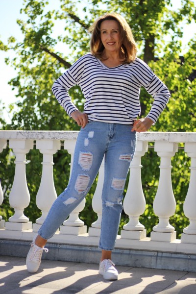 auffällige Jeans in used optik in Größe XS und M