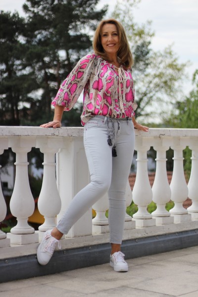 Sommerhose Blue Monkey Jeans ´VIVI´ in grau mit Fransengürtel