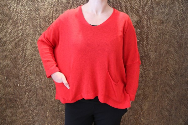 OVERSIZE - leichter Pullover in rot mit 3/4 Arm und Taschen