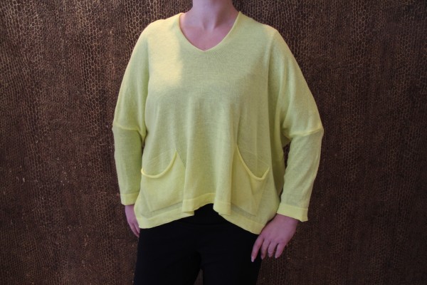 OVERSIZE - leichter Pullover in gelb mit 3/4 Arm und Taschen