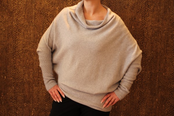 ausgefallener asymmetrischer Pullover in GRAU One Size