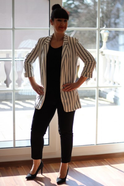 Longblazer weiß-schwarz gestreift mit 3/4 Ärmel